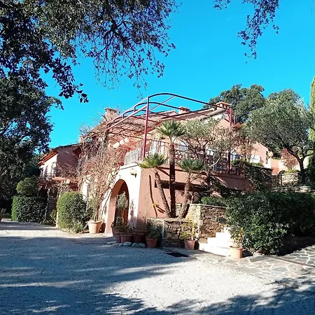 Golfe St Tropez Area & Swimming Pool *
